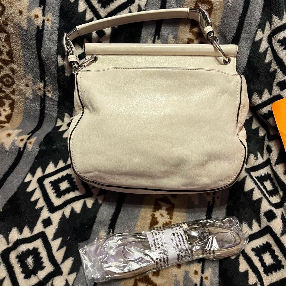 Coach EUC Anniversary Satchel 2012 2 way Bag in Ivory Leather - Picture 3 of 15